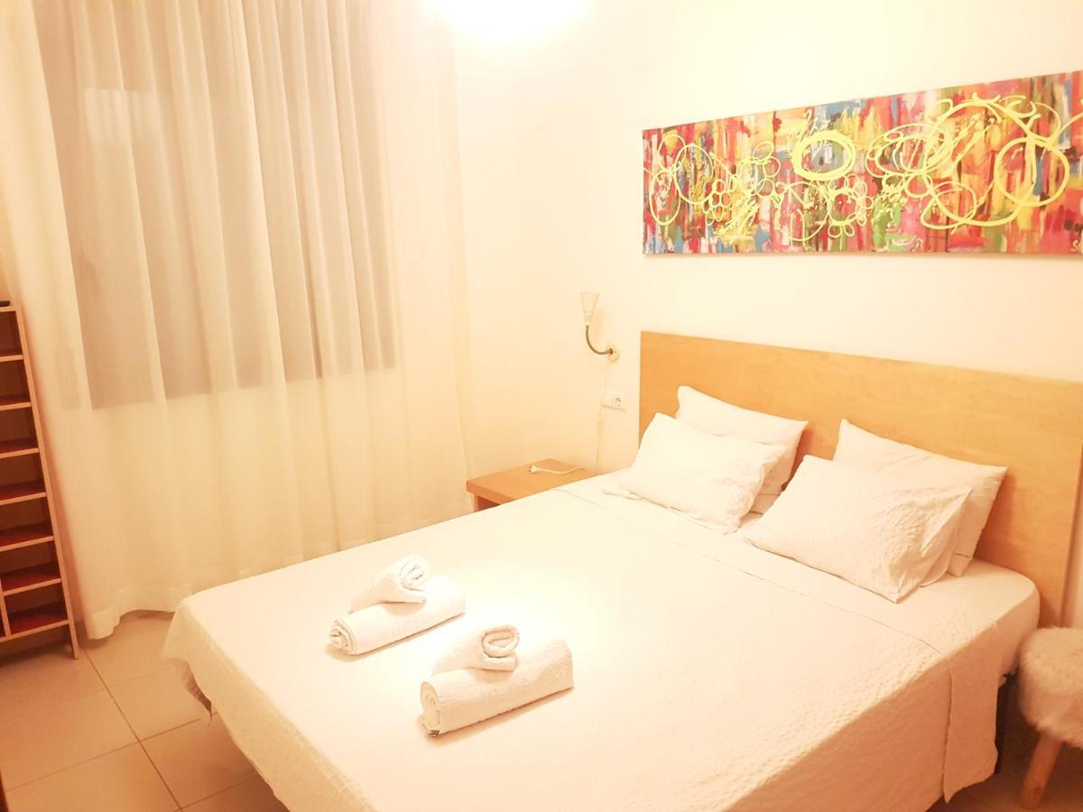 Apartamento Beautiful 75m2 With View At The Beach, Pool, Parking Rosas